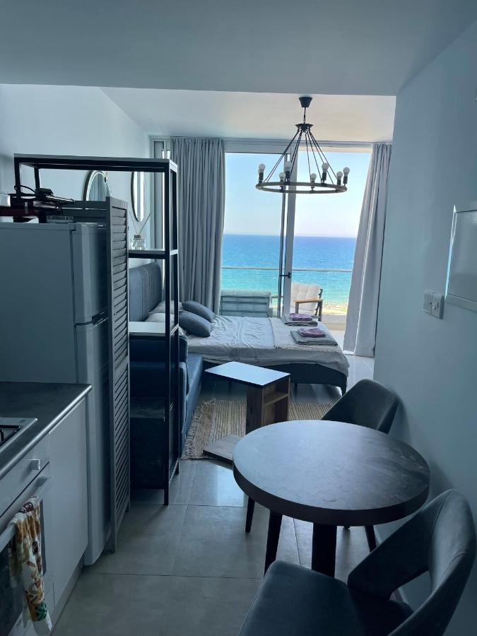 Sea View Suites By The Coast Famagusta  Exteriör bild