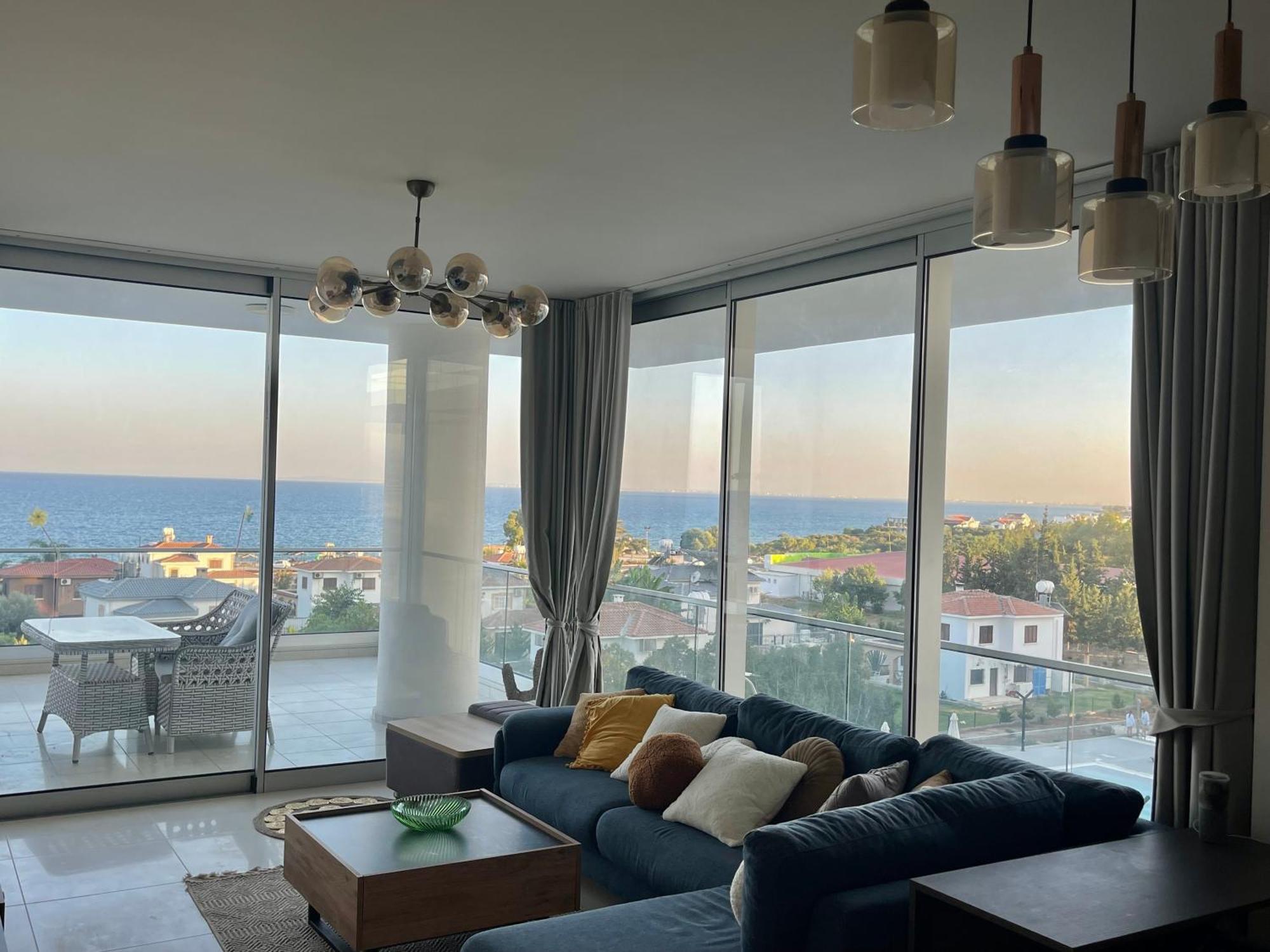 Sea View Suites By The Coast Famagusta  Exteriör bild