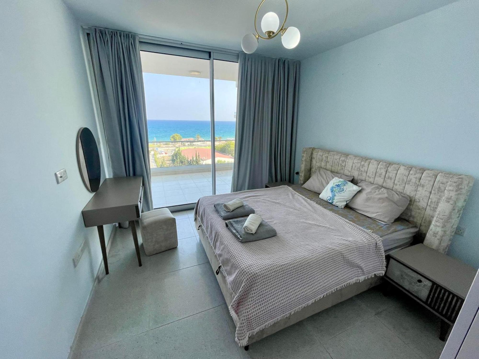 Sea View Suites By The Coast Famagusta  Exteriör bild
