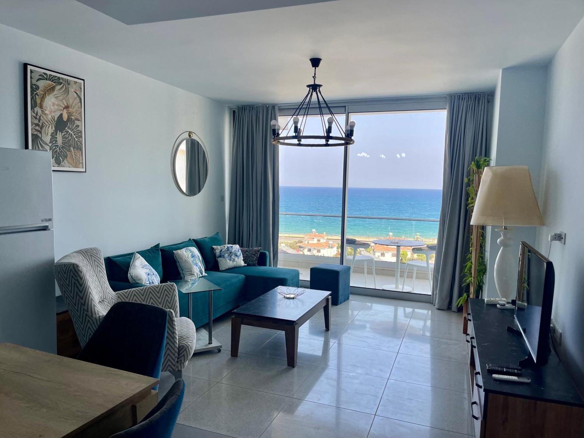 Sea View Suites By The Coast Famagusta  Exteriör bild
