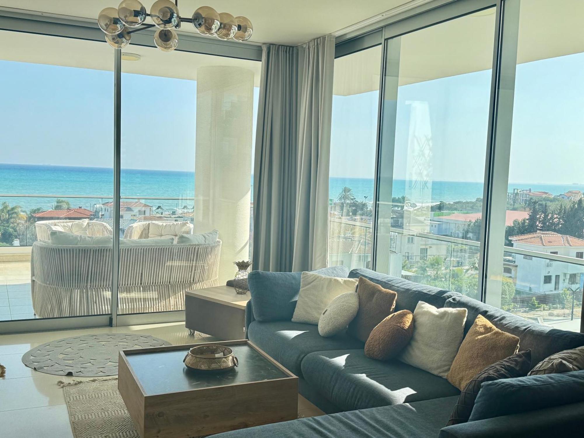 Sea View Suites By The Coast Famagusta  Exteriör bild